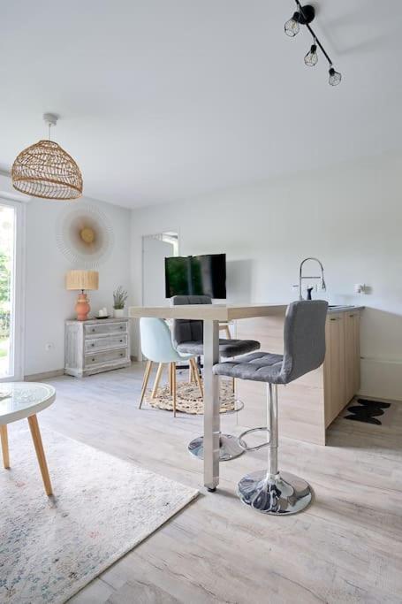 Le Cocon Boheme Chic Apartment ซัคทรูวิลล์ ภายนอก รูปภาพ